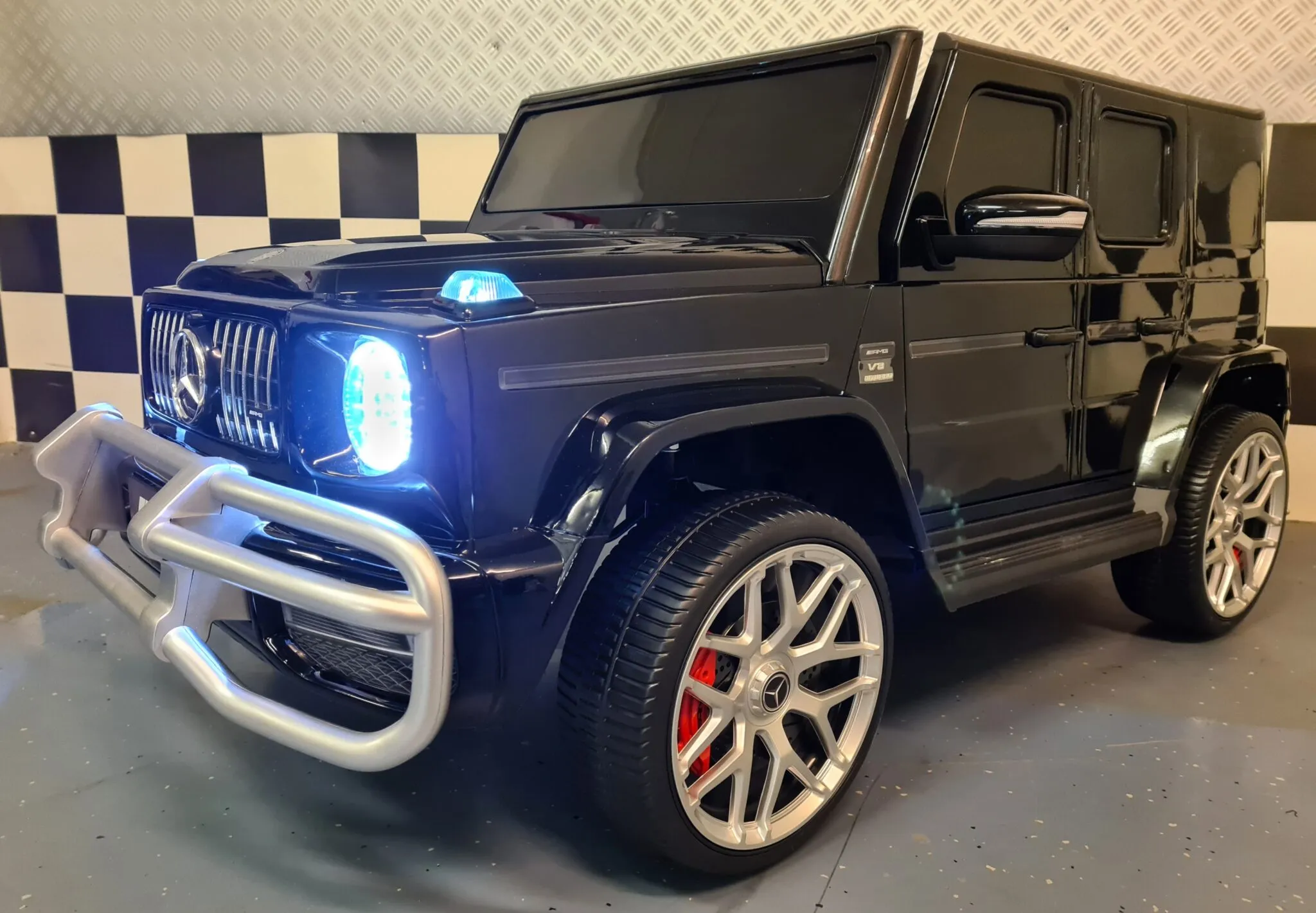 MERCEDES G63, 2 PLAZAS, 24 VOLTIOS, NEGRO METALIZADO, RC -KI4G6324VBLACK
